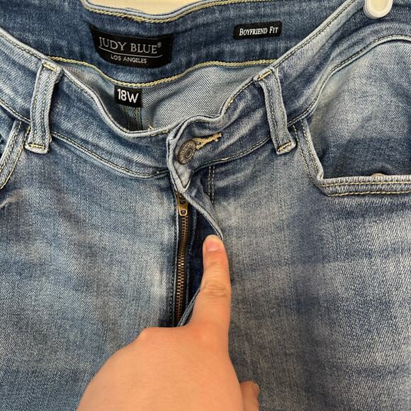 Judy Blue I’ll Be There For You Boyfriend Jeans Size 18W Cuffed Light Wash - Picture 4 of 8